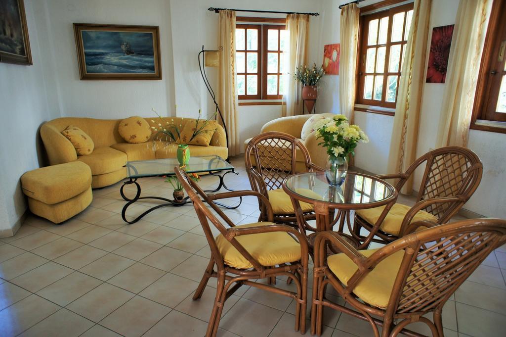Otel Anthemis