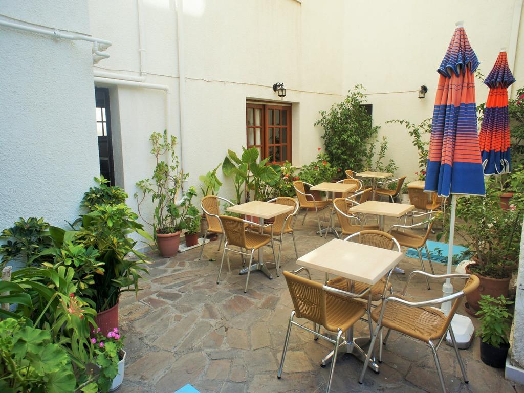Otel Anthemis
